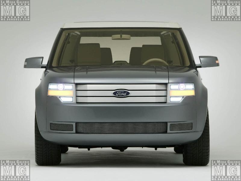 Ford - Fairlane Concept - 016